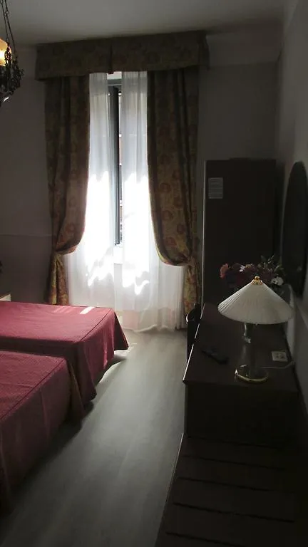 Hotel Johnny Milan